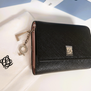 [국내매장 정품] 루이까또즈 블랙 투톤 가죽 여성 반지갑[선물포장/종이백 포함]