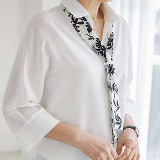 김여사 김여사 베로 나염 타이 블라우스 2BL504104