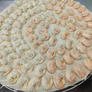 용감한 왕만두 (고양시 맛집) 수제 손 고기만두 김치만두, 김치만두 1팩, 2개, 900g