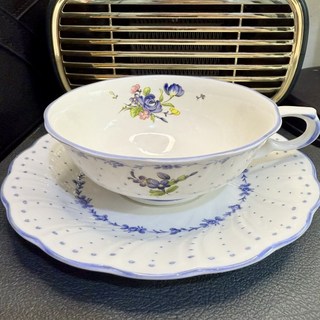 Nikko 일본 데일리 햇빛 커피 컵 애프터눈 티 프레셔 플로랄 외부 및 릴리프 세라믹, 02 키가 큰 데이지 커피 컵과 접시(중세)