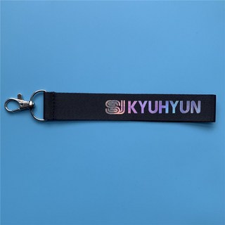 Super Junior鐳射七彩手機繩姓名條 SJ鑰匙扣手機掛件E.L.F周邊 偶像周邊 應援 痛包裝飾, 1個, KYUHYUN