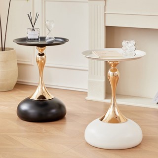 椿嶼 輕奢意式簡約客廳小茶幾角 網紅家用金屬鐵藝沙發邊几角小桌子, 白色