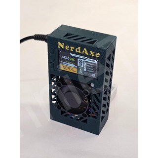 NerdAxe 礦機 中文顯示 600G 算力, 深綠色外殼含主機