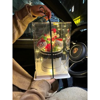 耶誕節網紅小熊抱抱桶花束禮物，送女友閨蜜裝潢擺件，玩偶花束禮盒裝，高級感耶誕節表白禮物, 白色熊禮盒, 1個