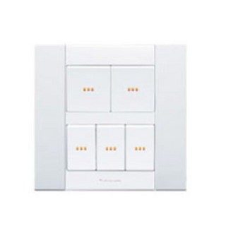 簡約白色多聯開關面板：輕鬆控制多個電器，提升居家美感, 1個