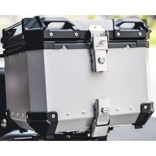 瘋馬車舖 EPIC快拆機車鋁箱 收納箱 置物箱 漢堡箱 後箱(36 45 55 65公升) 黑 銀兩色, 1個, 36公升(銀), 銀