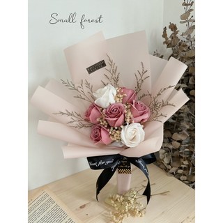 香皂花 玫瑰花 香皂玫瑰 花束 乾燥花 生日禮物 畢業 情人節 母親節 聖誕禮物 求婚花束 伴娘送禮 畢業花束, 1個, F(盒裝+提袋+燈串+卡片)