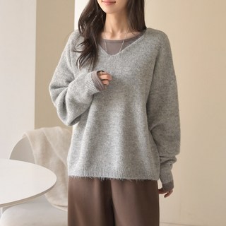 데일리앤 메르시 부드러운 여리핏 브이넥 울 니트 티셔츠 무지 스웨터