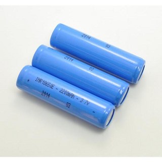 【no】18650鋰電池 帶保護板 強光手電筒電池 2200MAH足容, 1個