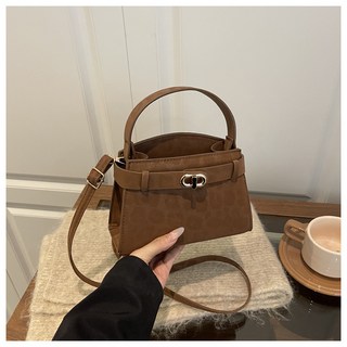 洋氣簡約磨砂凱利包潮流時尚休閒感斜挎包小衆日常個性鎖釦斜挎包, 棕色