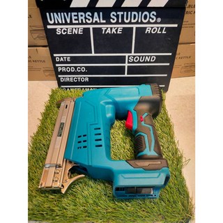 牧田款18V鋰電直釘槍，便攜式充電氣釘槍F30，木工射釘槍，家用電動釘槍, 1個, 單主機無任何配件