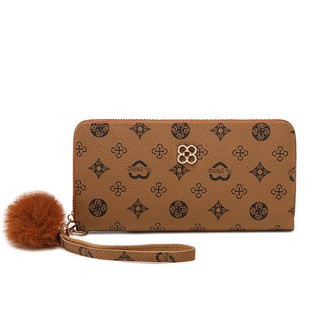 88 女用長皮夾手拿包 多夾層卡包零錢包 附腕帶與毛球吊飾 棕色