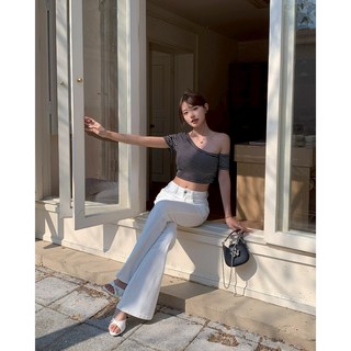 Aries實拍 MIT視覺升2Cup兩側抓皺單露肩上衣 4色 厚墊 女裝 小可愛 露肩上衣 性感女 韓版氣質