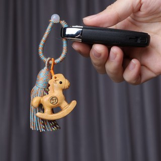 搖錢馬吊飾，手機包包鑰匙扣，生肖馬年掛件, 黃金檀木馬【馬上有錢】流蘇