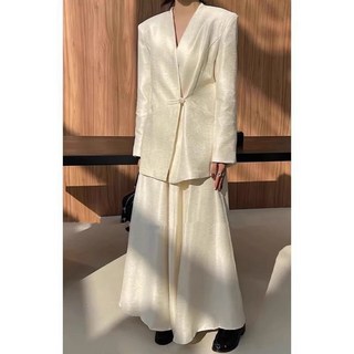 白色V領西裝外套半身裙兩件套裝 - 新中式復古套裝