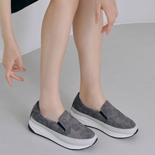 에스유니 큐빅 포인트 발편한 여성용 통굽 키높이 슬립온 운동화 4.5cm