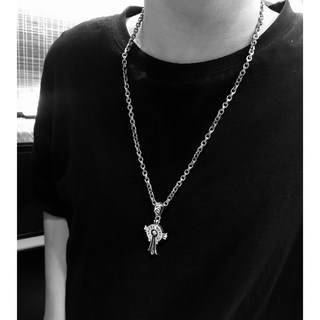 大銀家 s925純銀項鍊，精工馬蹄十字架吊墜，經典時尚設計，提升個人魅力