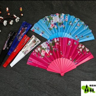 中國風綢布燙花舞蹈扇 絲綢工藝古風折扇 旗袍漢服扇, 1個, 混色,1把