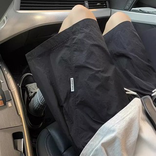 【速乾透氣】男士短褲 沙灘褲 運動短褲 籃球褲 休閒褲 五分褲 網眼速乾麵料 寬鬆彈力 夏季薄款 健身運動沙灘度假