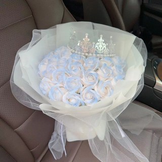 永生玫瑰香皂花束 附皇冠 適合畢業季、生日禮物、教師禮物, 【成品發貨】碎冰藍33朵送皇冠賀卡燈