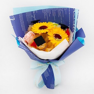 FlowerSP 向日葵香皂花畢業金莎花束 畢業禮物/香皂花/金莎巧克力，傳遞溫馨祝福, 1個, 藍色系(可參考商品圖片), 黃色