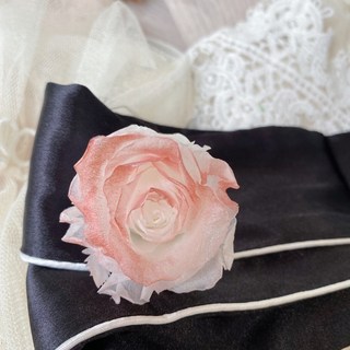 （獨家）永生花 幻彩永生玫瑰 星空系列 人魚光永生花 黑玫瑰 網美 花盒材料 永生玫瑰 玫瑰花 捧花 胸花 盆花 花束材, 土星環