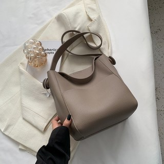 Lilibet House 時尚二用水桶包 側背包 單肩包 大包款 托特包 手提包 人造皮革包 (3色)