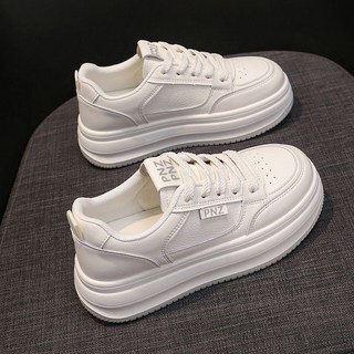 厚底小白鞋女2026新款鬆糕春秋女鞋運動透氣學生休閒軟底增高板鞋