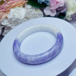 稀有紫白玉手鐲 No.208 半壁設計 60MM 泥鰍背 雲彩紋 紫白玉手環