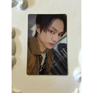 賣場新品【7/23更】Seventeen第五張正規專輯HAPPYBURSTDAY綠版/白版/深綠隨機小卡, Jun-C