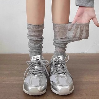 超m iu芭蕾風微透朦朧感堆堆襪，誰懂灰色的高級感，超精緻超溫柔，展現優雅氣質