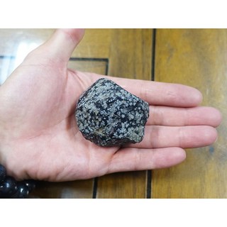 能量礦石 雪花黑曜岩原礦138克 猶他州火山玻璃 居家擺飾 淨化磁場, Black