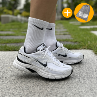 나이키 INAT 남성 운동화 런닝화 헬스화 조깅화 발편한 신발 화이트 블랙 슈즈케이스 포함