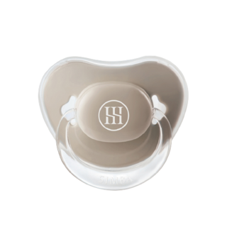 小獅王辛巴 蘊蜜超柔拇指安撫奶嘴 (初生/較大/耐咬型), 1個, 耐咬較大型 6M+,杏茶, 耐咬較大型, 杏茶