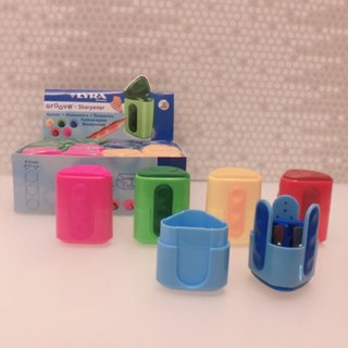 X.H. Baby【德國 LYRA】Groove 雙孔削筆器，人體工學設計，雙孔適用，安全耐用, 天藍色, 1個