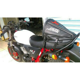 阿瑋騎士包 卡夢檔車後座包 MT07 Z1000 CB150 重機車尾包 MSX125 MT15 小阿魯 重機R15檔車包, 卡夢紅   現貨