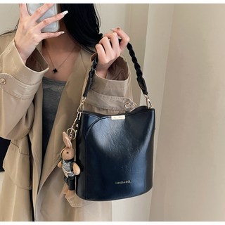 GENINA 여성 핸드백 숄더백 스타일리시하게 코디하기 좋은 사계절용