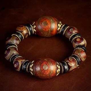 西藏三眼天珠手串，男女款玉髓手鏈，天然西藏老天珠原石，天眼蠶絲瑪瑙男士手鏈，石頭女手串，串珠文玩