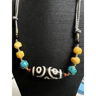 綠20天珠綠松石蜜蠟項鍊，精選材質，獨特設計，增添個人魅力