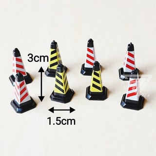 微型交通錐路障組 道路施工場景配件 交通號誌認知玩具, 1個, 黃黑方錐1個