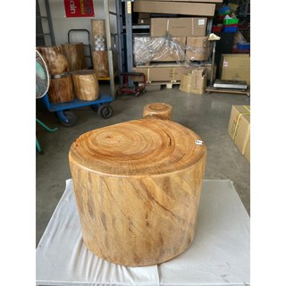 圓夢補給站 樟木實木椅 原木椅 高約29公分 直徑約33公分 (20-4), 1個