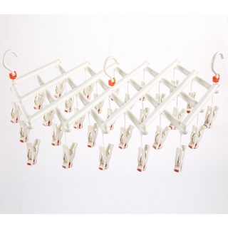 立雅小舖 29夾滾輪伸縮秒收曬衣架 曬襪子 內衣褲 防風曬衣架(秒收衣架LY0240), 1個, 白色