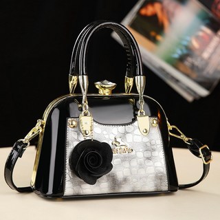 貝殻迷你小包2025女包潮流單肩包，時尚貝殼造型，輕巧百搭, 淺灰色