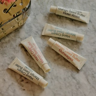 hetras 香氛保濕護手霜 50ML - 韓國小眾品牌，芒果籽油滋潤，簡約文青木質香, 1個