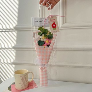 針織花束 畢業禮物 毛線花束 母親節禮物, 粉色花束+吊卡+燈+禮袋