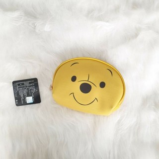 正版 迪士尼 立體 筆袋 化妝包 收納包 萬用包 米奇 維尼 抱哥 玩具總動員 三眼怪 醜ㄚ頭 皮革化妝包 耳機線小物, U型維尼《現貨》, 1個