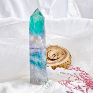 ₍мσσи_нασ ᙏ̤̫͚ 黃38 螢石柱 小礦缺 帶彩虹光 絕美千層 漸層斜紋感 夢幻冰感, 1個