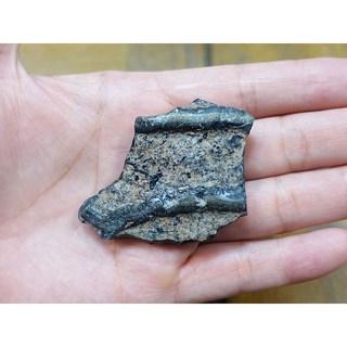 能量礦石 亞美尼亞黑曜岩火山琉璃 淨重33.38公克 居家裝飾擺件, 黑