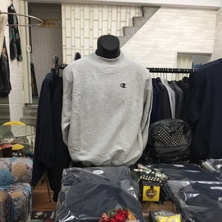 Champion 圓領運動衫 男款, 灰色美規M號, 灰色