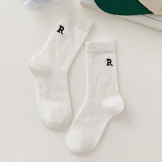 ᴅ.ʏ sʜᴏᴘ 台灣製精緻字母R刺繡女長襪 休閒長筒襪 韓系時尚穿搭